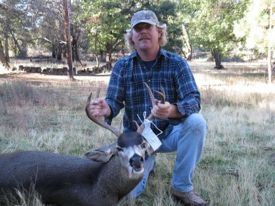 randy's buck 10-31-10 004.JPG