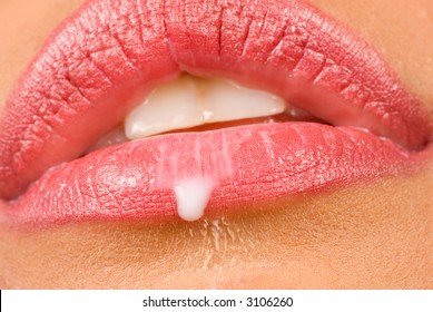 open-mouth-drop-milk-260nw-3106260.jpg